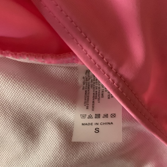 👙 “Pretty in pink”👙One piece Babe pink swimsuit - like new - Picture 3 of 3